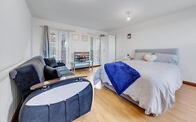 Cozy 1 Bed/Sleep 3/ London